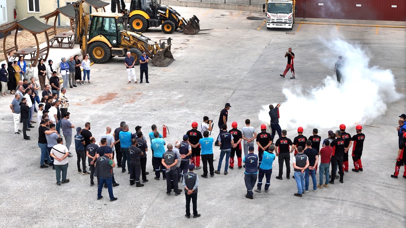Kartepe Belediyesi’nde yangın tatbikatı