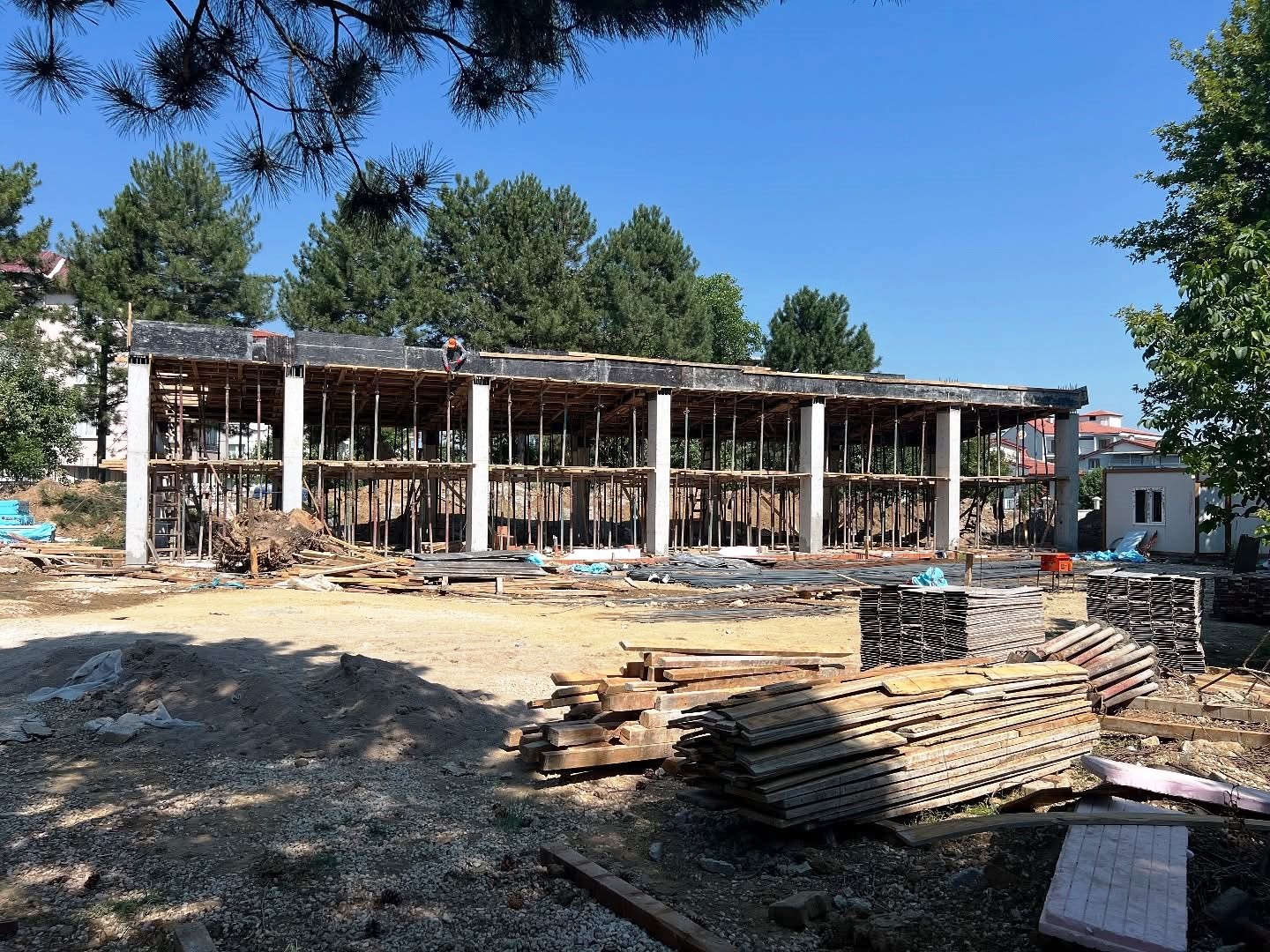 Kaymakam Bünyamin Karaloğlu Simav’daki inşaatları yerinde inceledi