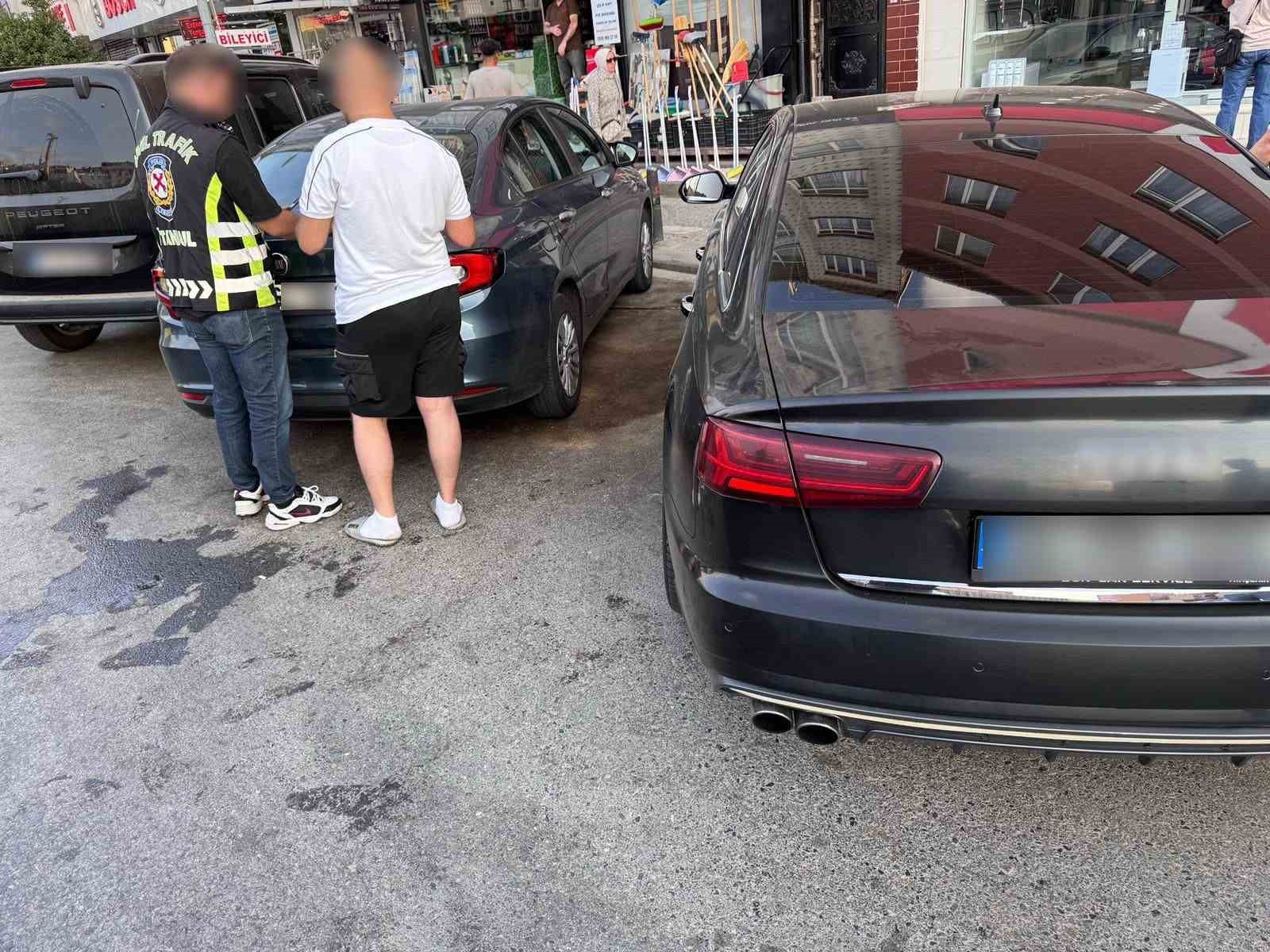Ümraniye’de ters yöne girip ‘emniyet aracı’ diyen sürücüye para cezası