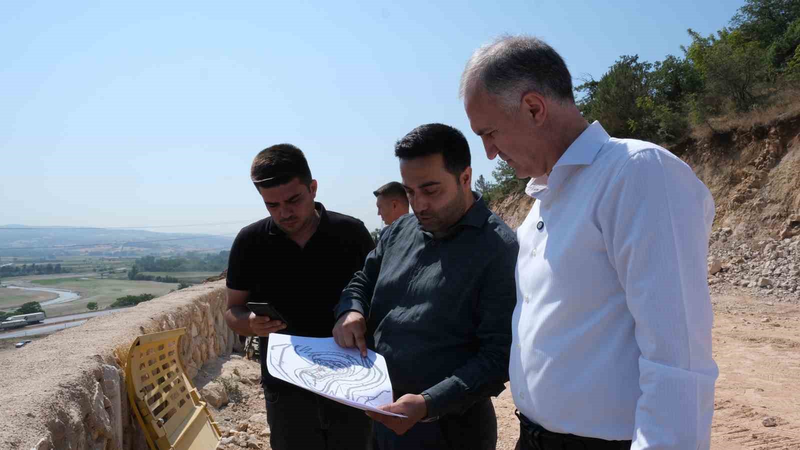 İnegöl Millet Bahçesi’nde çalışmalar tüm hızıyla sürüyor
