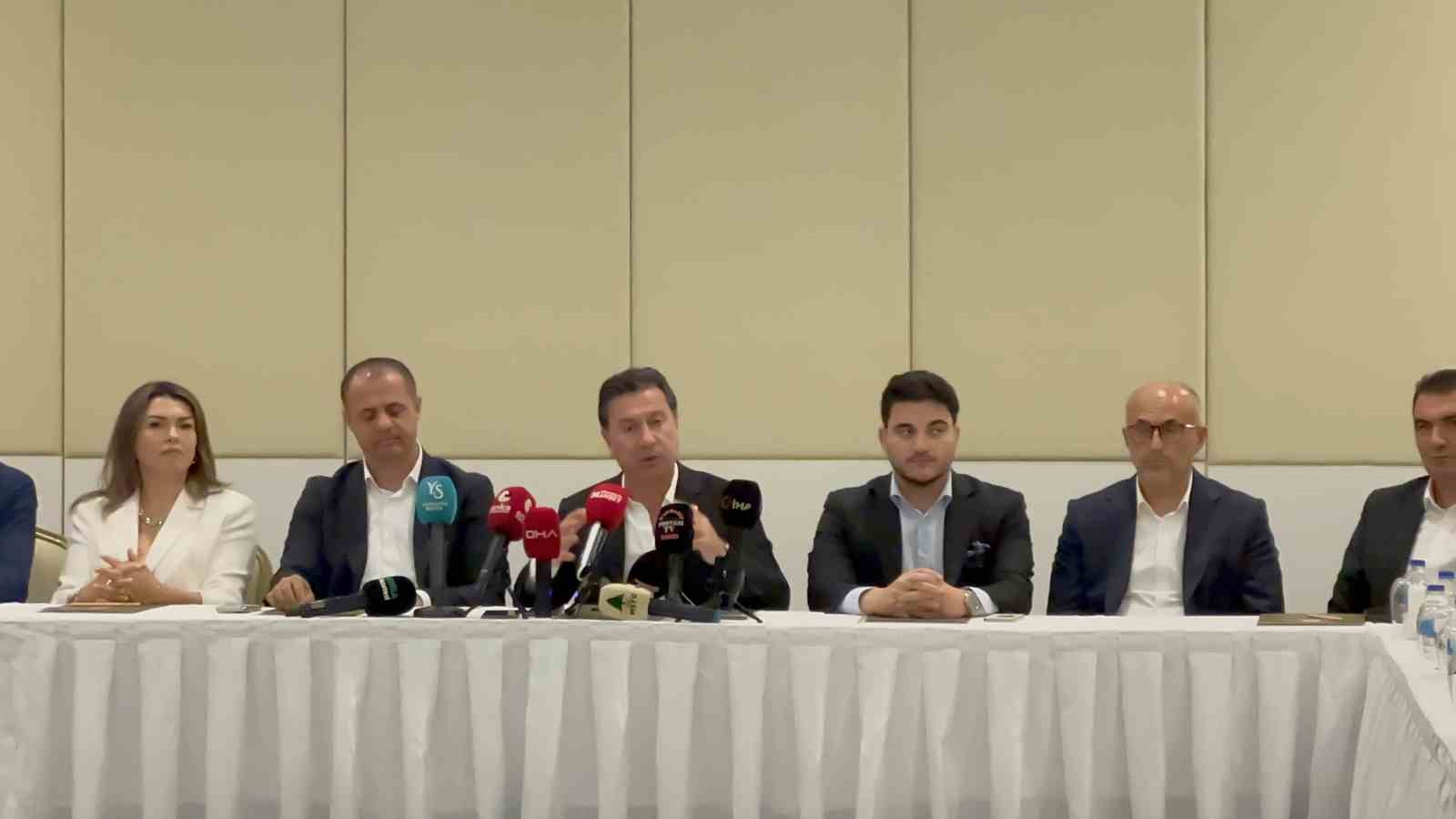 Muğlaspor ilk yönetim kurulu toplantısını Marmaris’te yaptı: ‘Hedef önce birlik, sonra 1.lig’