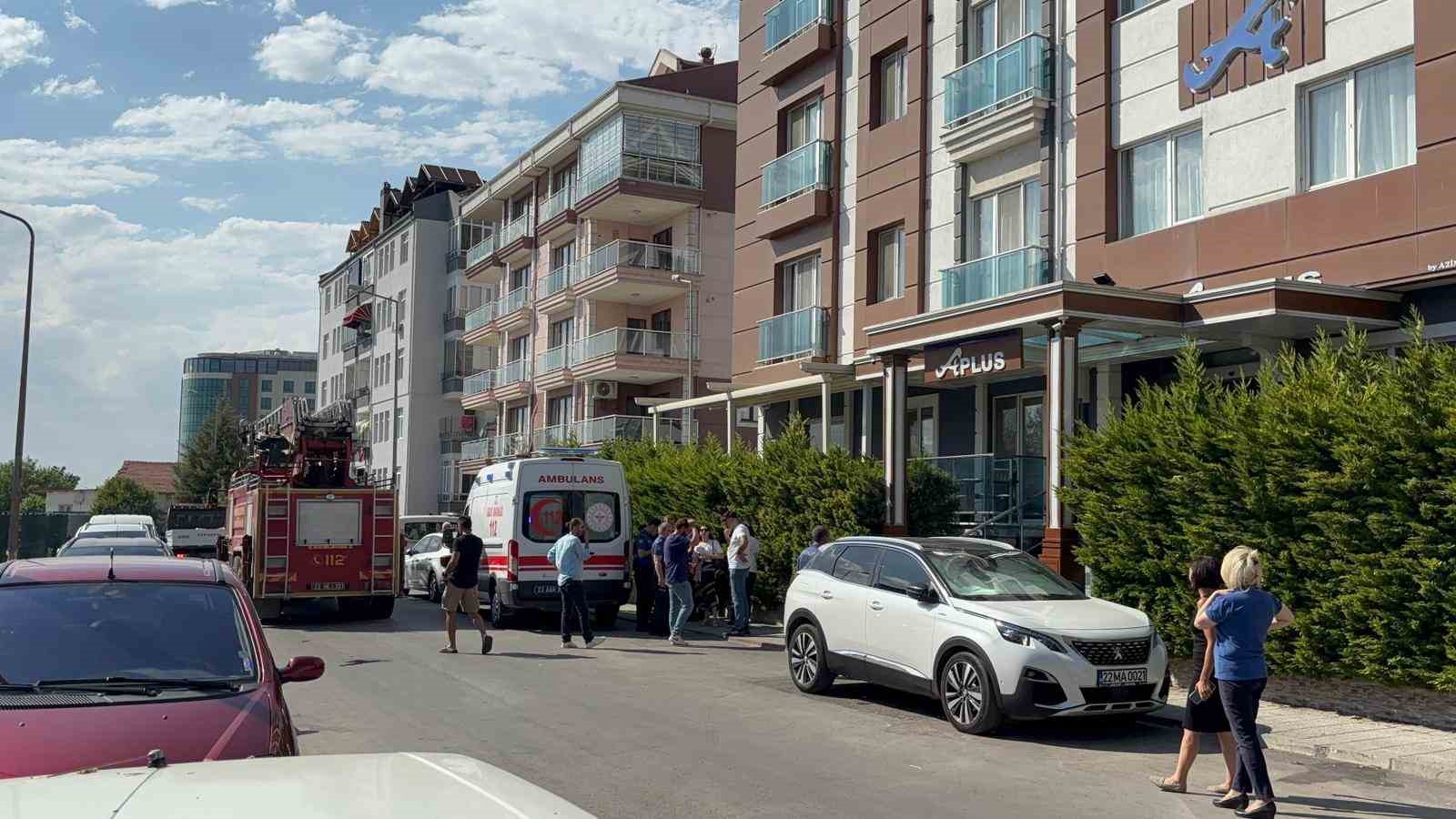 Edirne’de genç kızın intihar girişimini ekipler engelledi