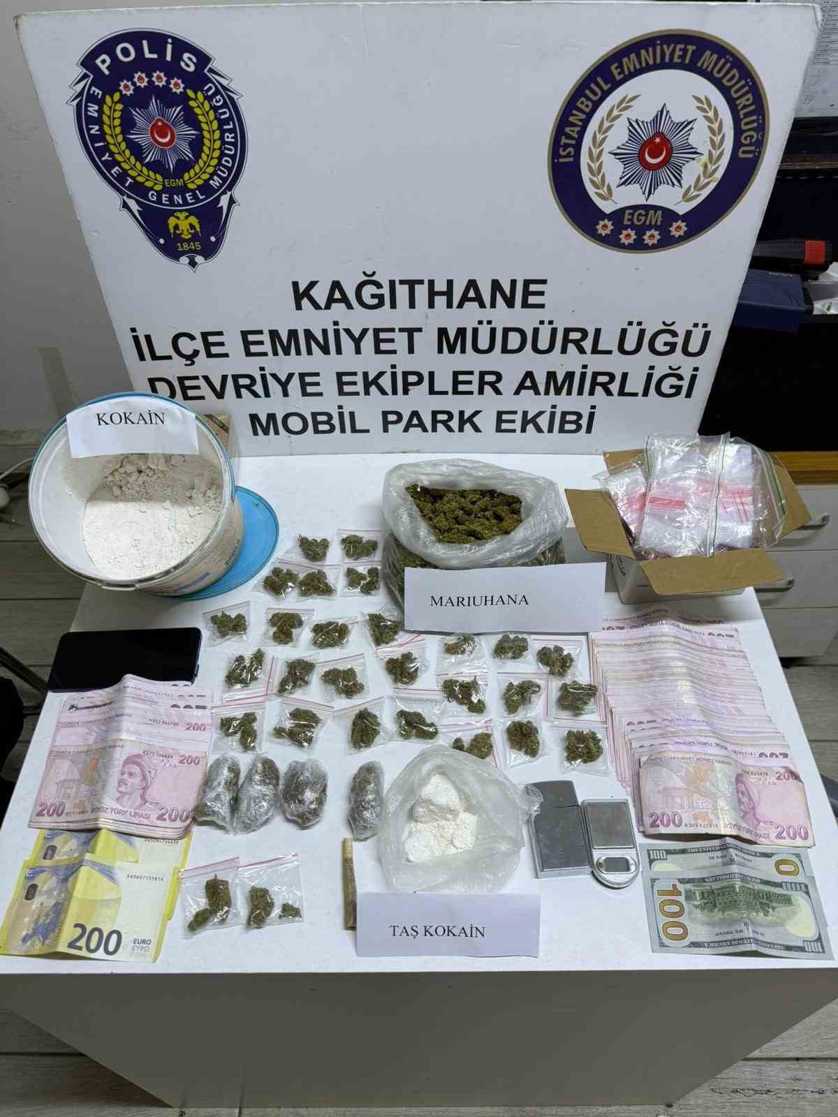 Kağıthane’de uyuşturucu ticareti yapan şahıs tutuklandı: Şahsın adresinde yüklü miktarda uyuşturucu madde bulundu