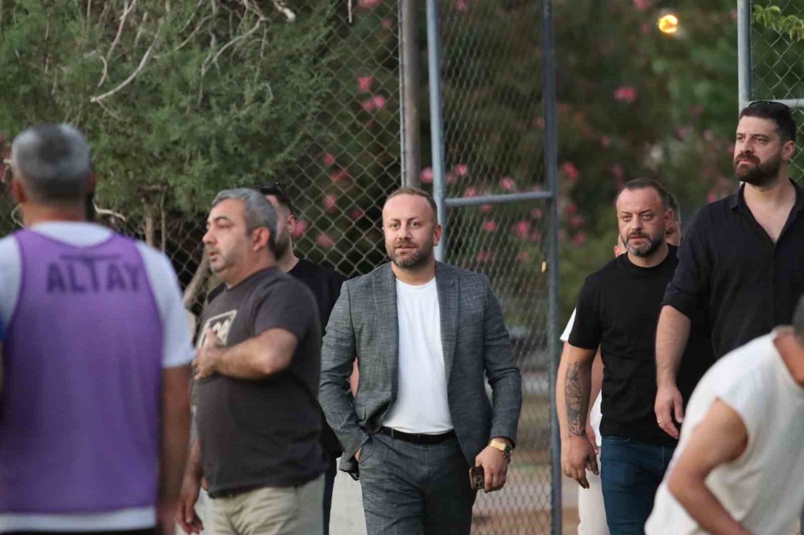 Altay’da imzalar teslim edildi