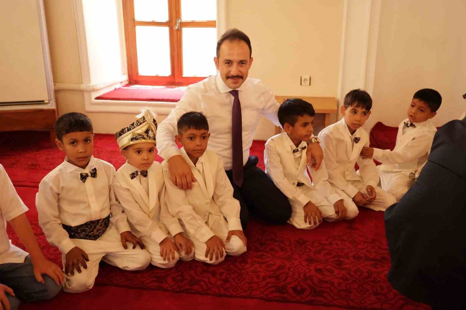 Aydın’da toplu sünnet şöleni yapıldı