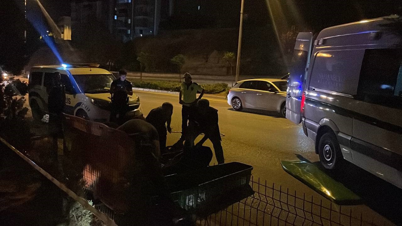 Karabük’te yolun karşısına geçerken otomobilin çarptığı genç hayatını kaybetti