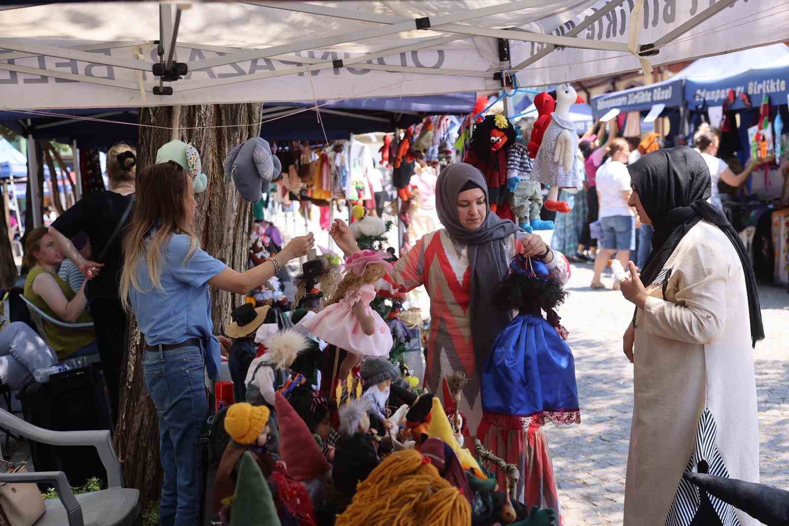 El emeği göz nuru ürünler Hicri Sezen’de ziyaretçilerini bekliyor