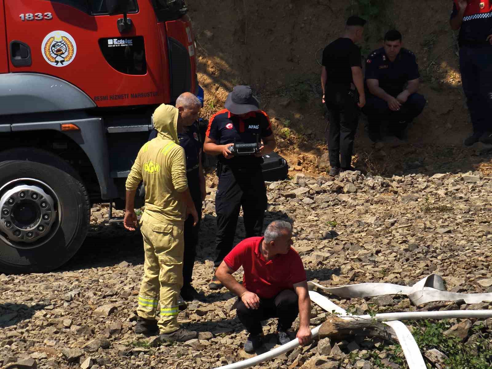Yalova’da çıkan orman yangını büyümeden söndürüldü