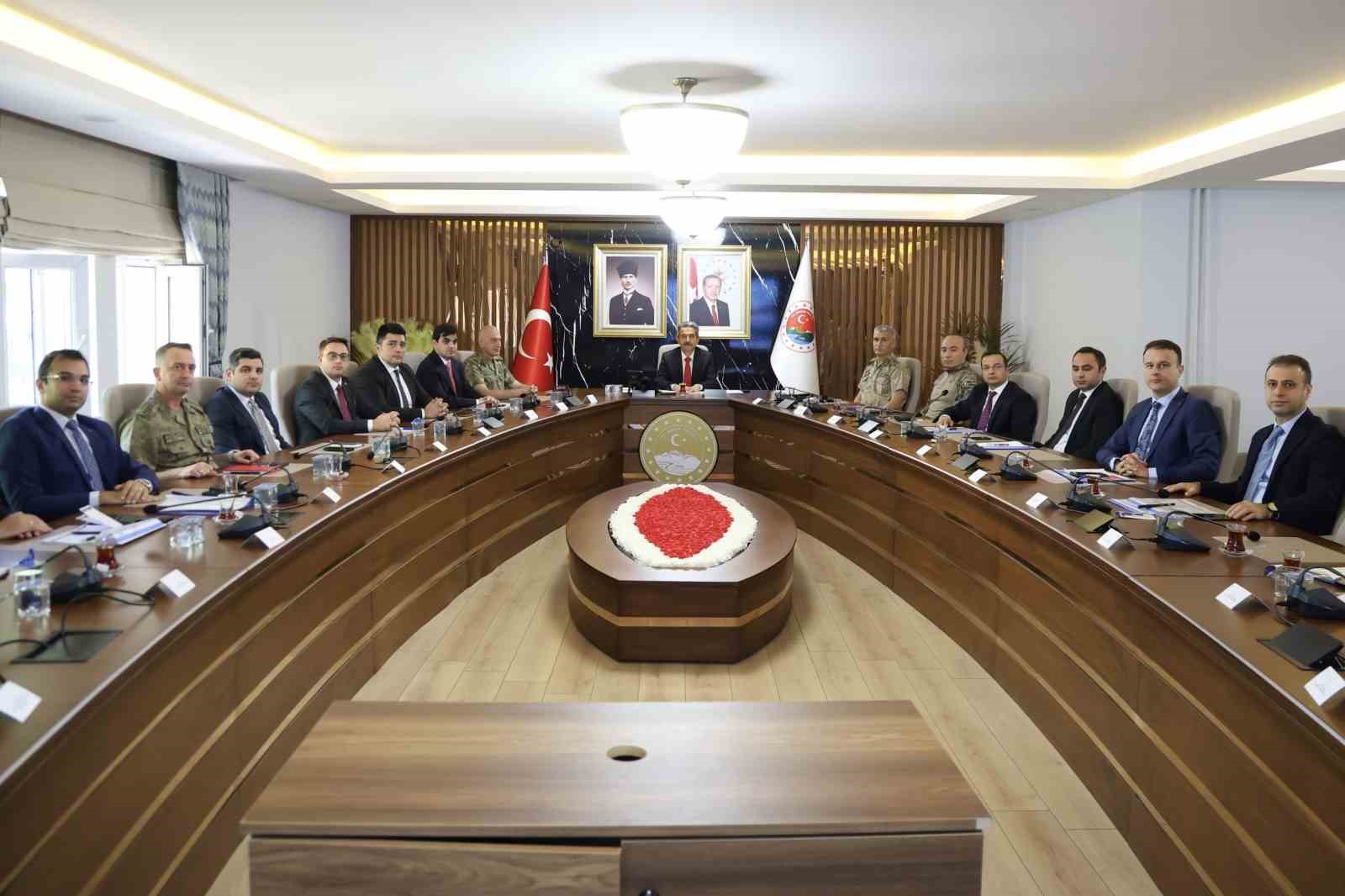 Şırnak’ta genişletilmiş il güvenlik ve asayiş koordinasyon toplantısı gerçekleştirildi