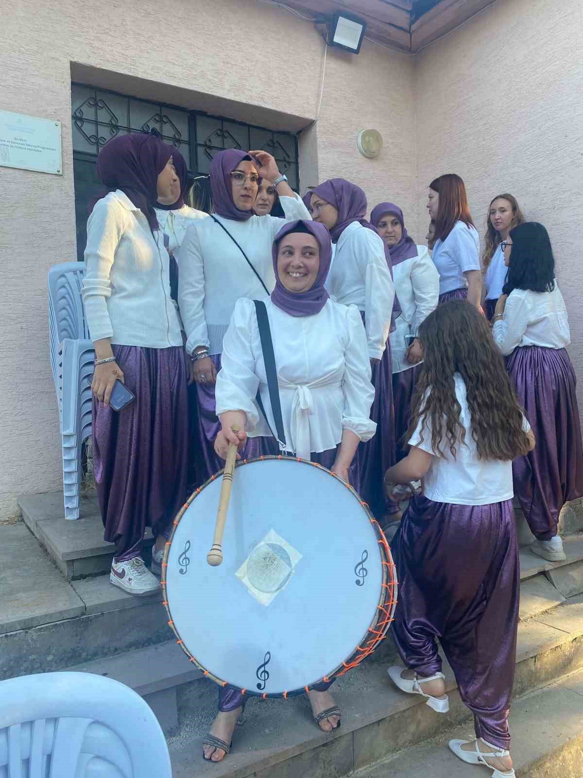 Sarayören’de kadınlara özel ’şalvar etkinliği’ düzenlendi