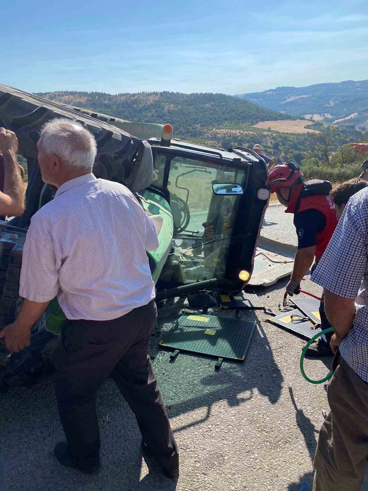 Susurluk’ta traktör kazası: 2 kişi ağır yaralandı