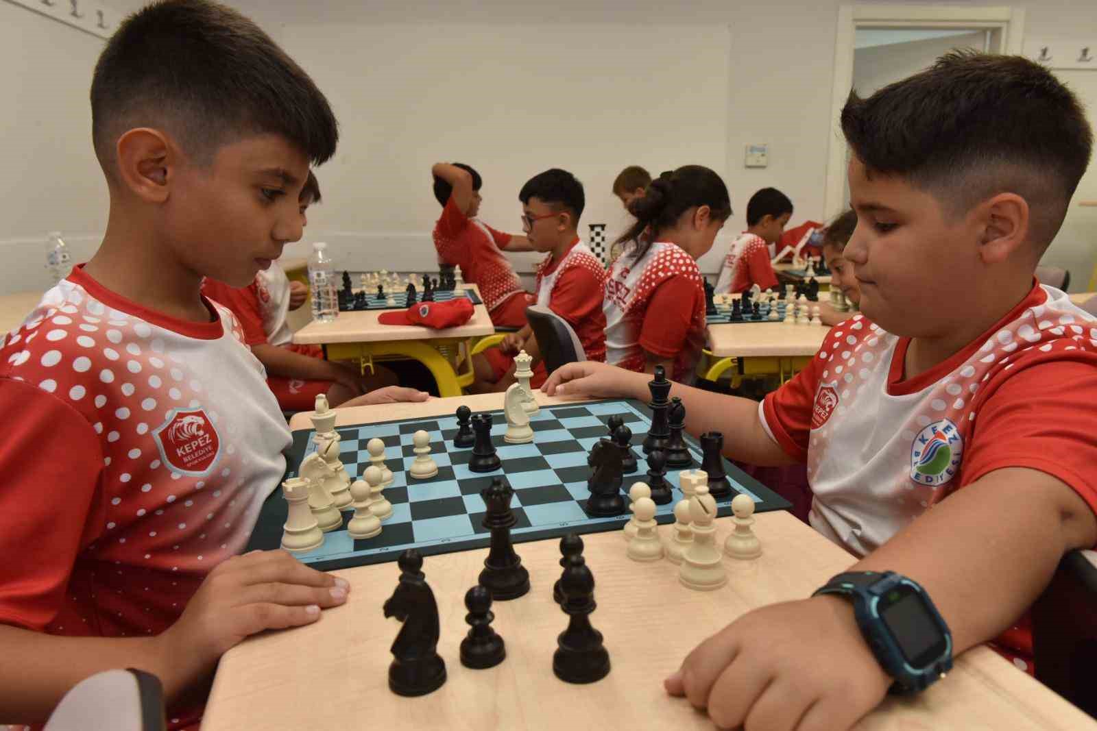 Kepez’de çocuklar sporla gelişiyor