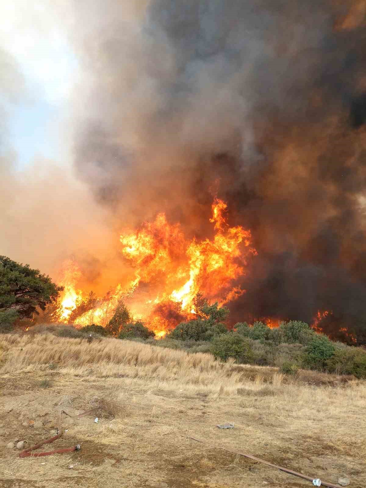 Sivas itfaiyesinden Hatay’a yardım eli