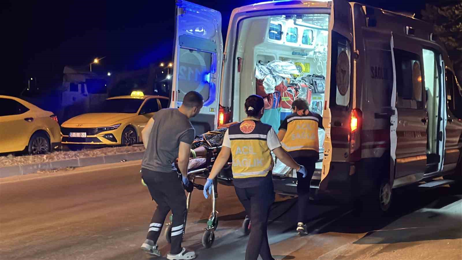 Çanakkale’de ticari taksi ve otomobil çarpıştı: 8 yaralı