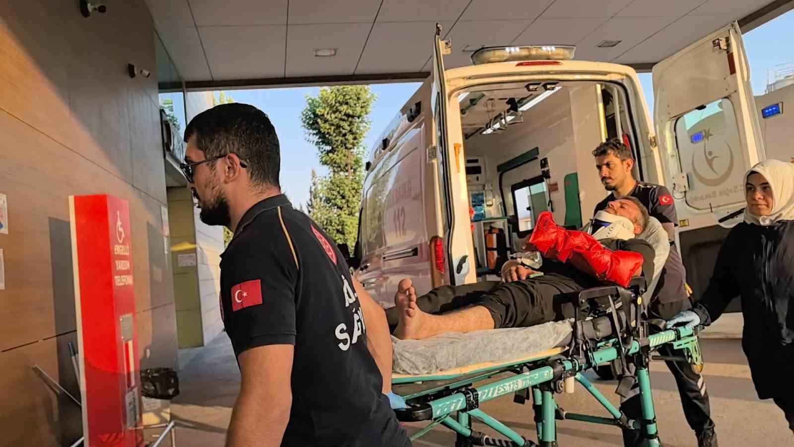 Bursa’da kamyon ile kamyonet çarpıştı: 1 yaralı