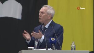 Aziz Yıldırım: "’Ben olduğum sürece Fenerbahçe şampiyon olamaz’ diyenler başkan adayı olmamalı"