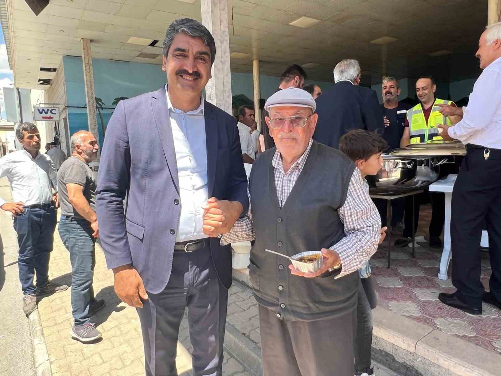 Aşkale’de aşure ikramına yoğun ilgi