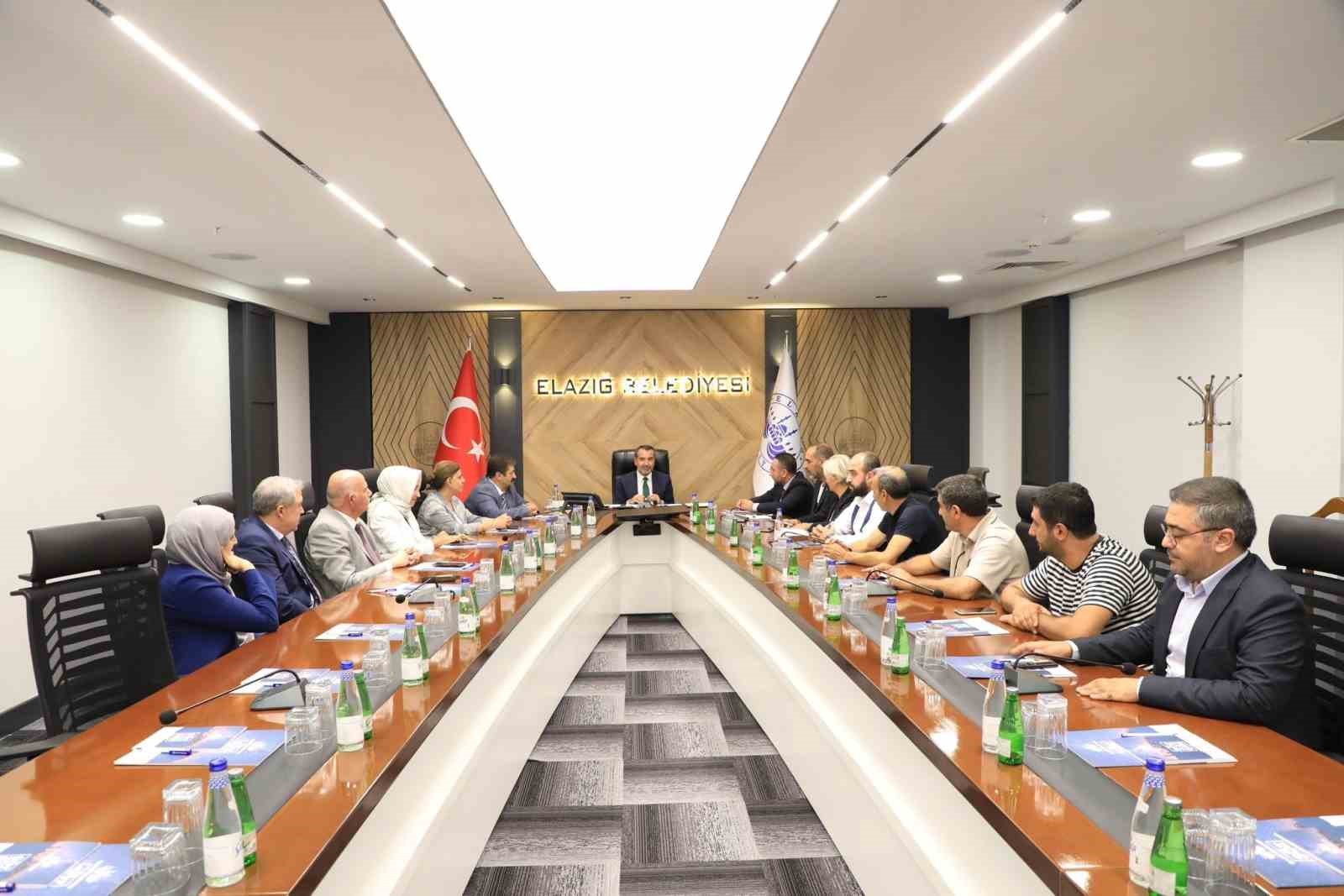 Başkan Şerifoğulları’ndan personele, yüzde 35’lik zam