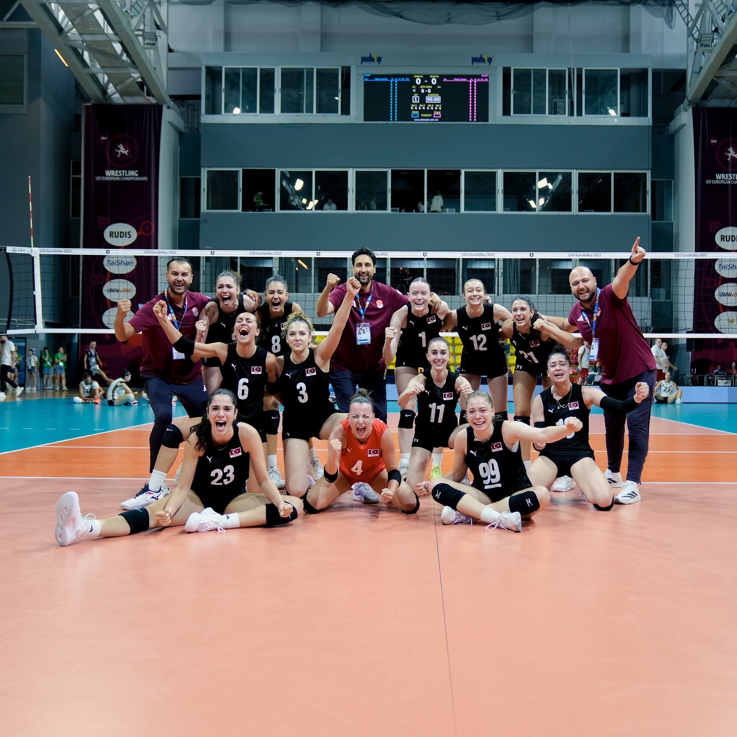 18 Yaş Altı Kız Voleybol Milli Takımı, tarihinde 3. kez EYOF şampiyonu