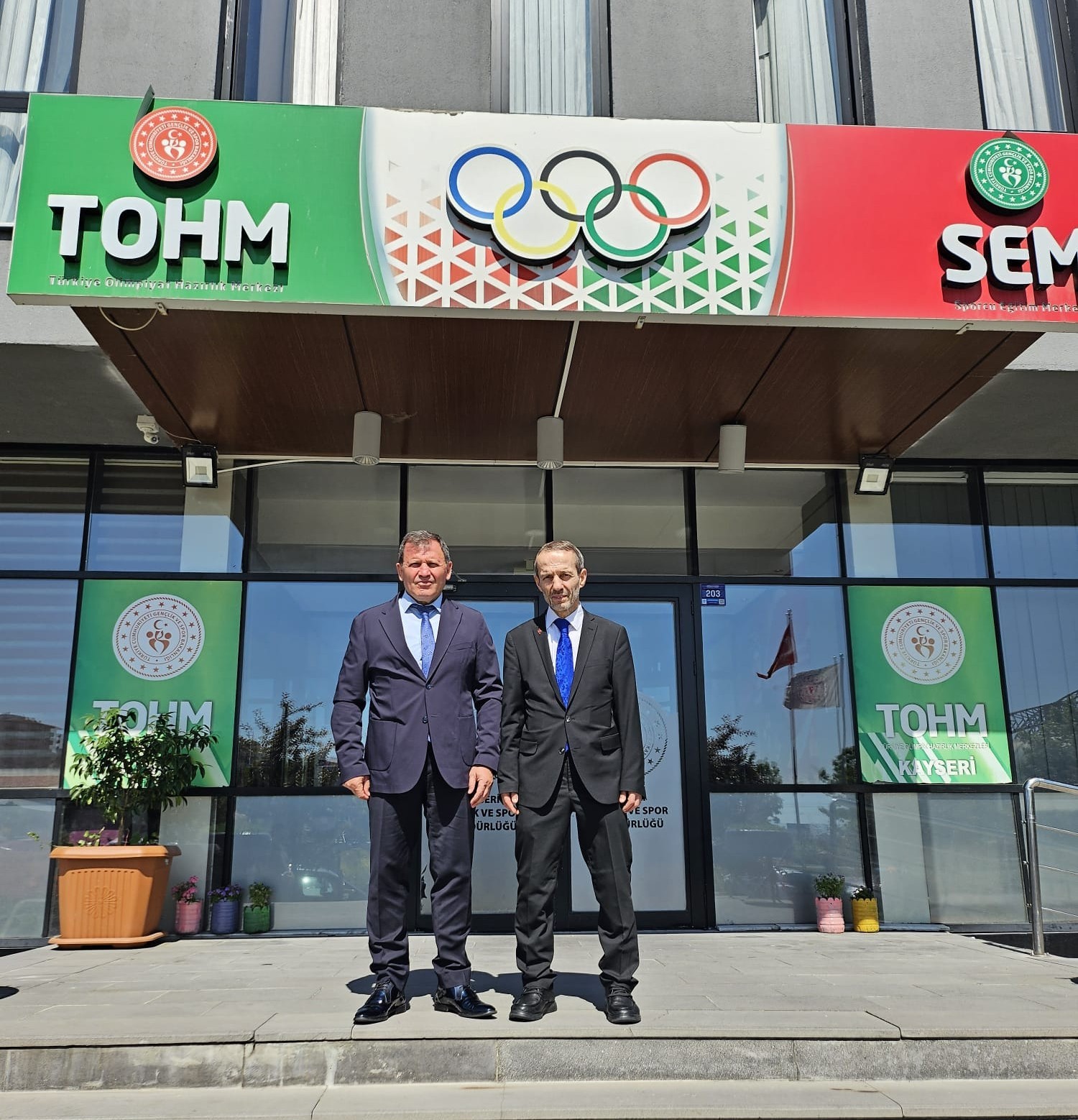 Türkiye Wushu Kung Fu Federasyonu Başkanı Akyüz, Kayseri’de sporcularla buluştu