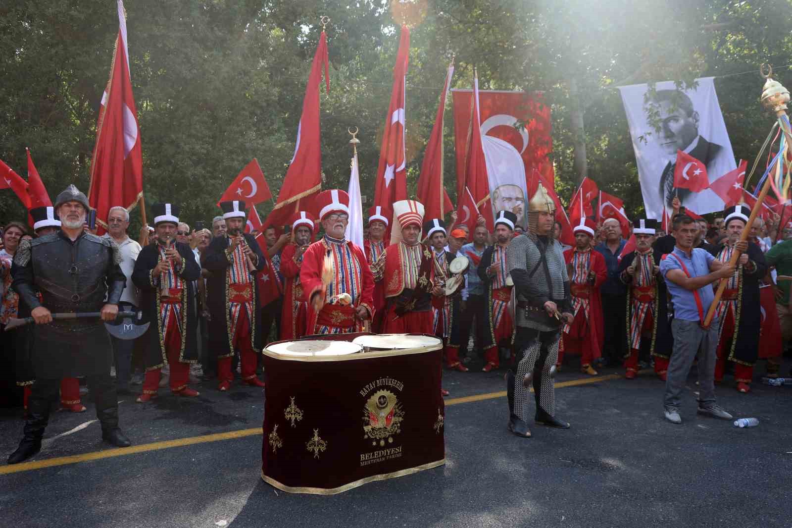 CHP’li başkanın 2 dönem vaat edip, hayata geçiremediği yolu AK Partili başkan 8 ayda yaptı