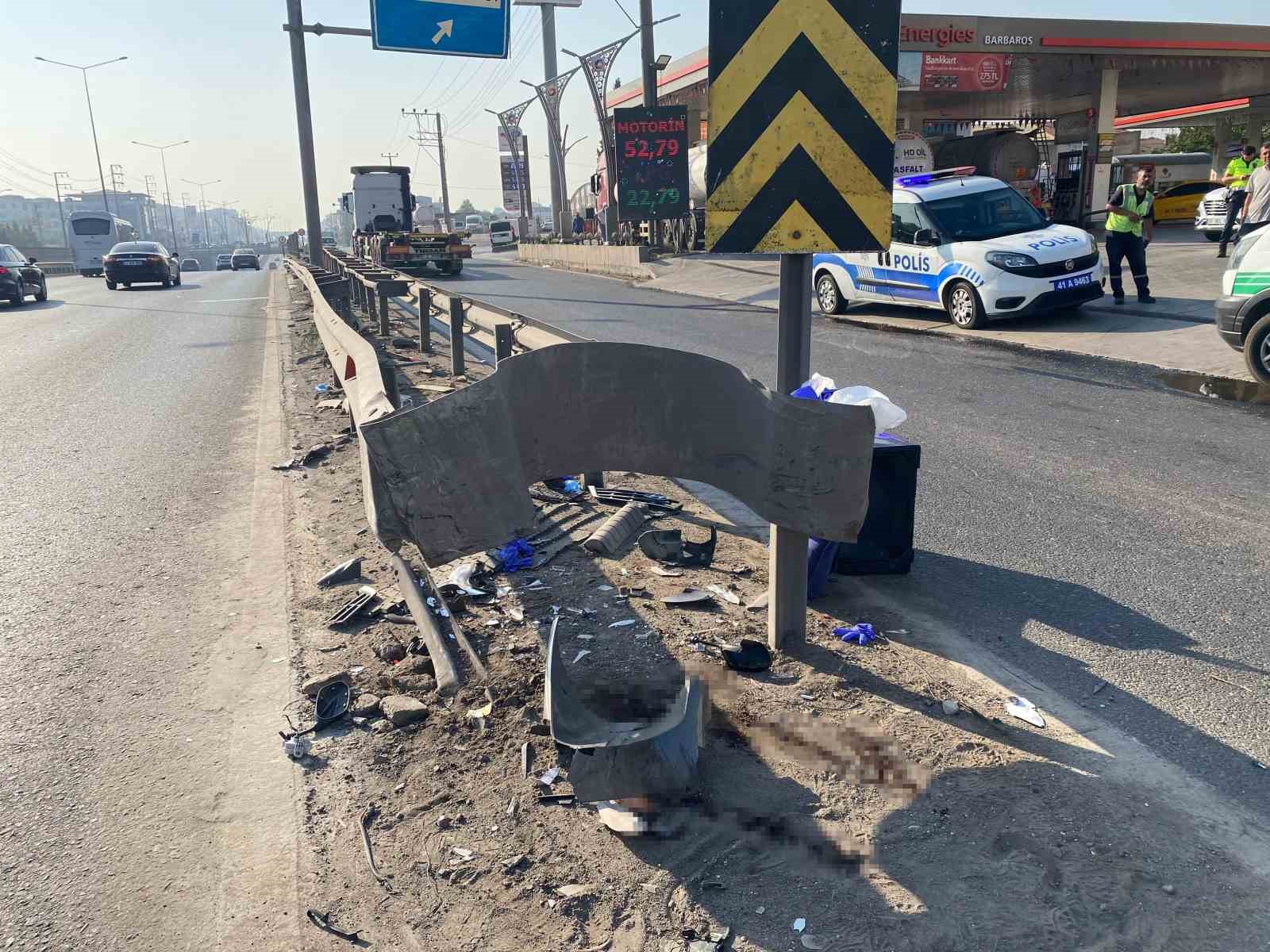 Bariyere çarpan motosikletin sürücüsü hayatını kaybetti