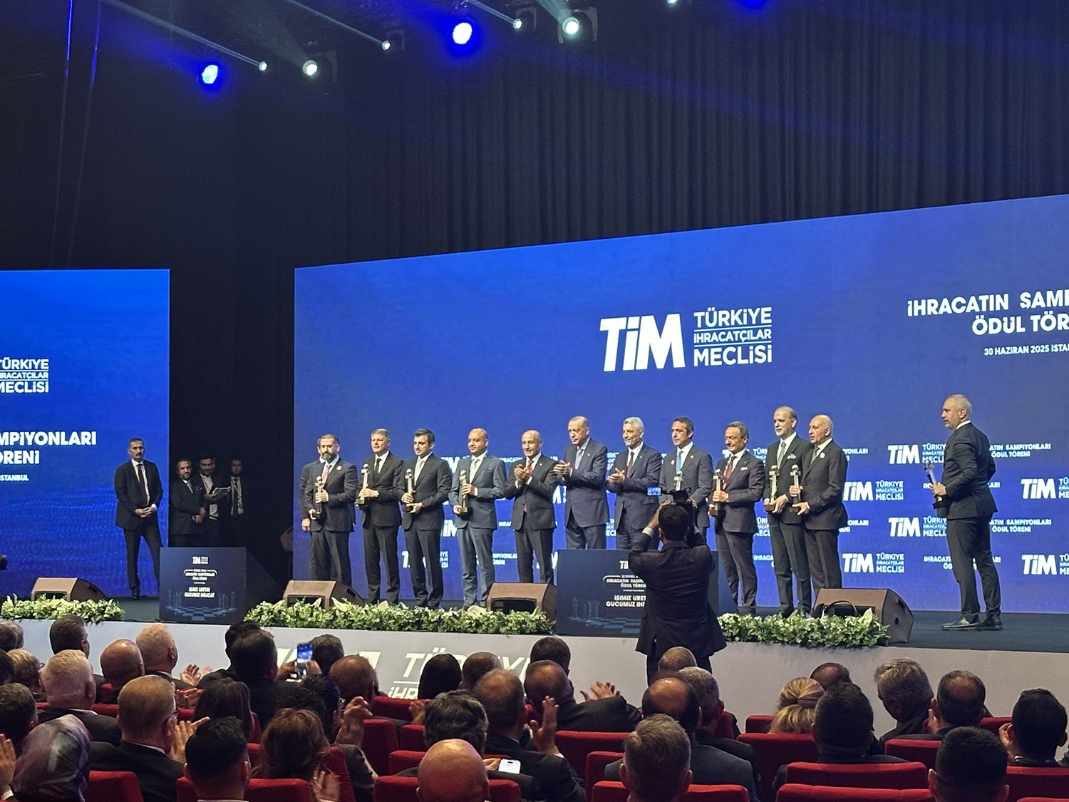 Cemar, TİM’in ödül törenine katıldı