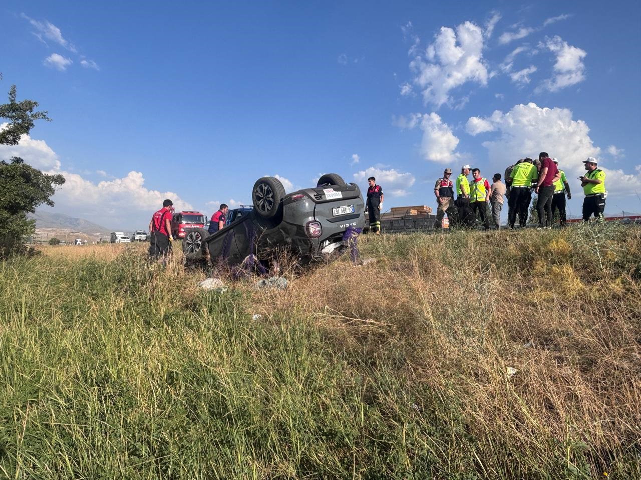 Nişan dönüşü Erzincan yolunda feci kaza: 1 ölü, 4 yaralı