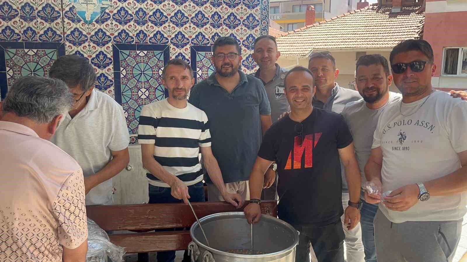Tavşanlı Yenimahalle’de aşure etkinliği