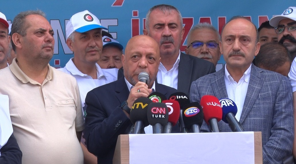 HAK-İŞ’ten yürüyüş ve basın açıklaması