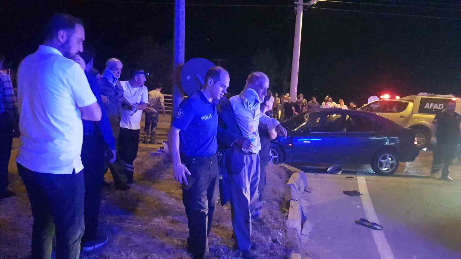 İki otomobilin çarpıştığı kazada 2’si ağır 7 kişi yaralandı
