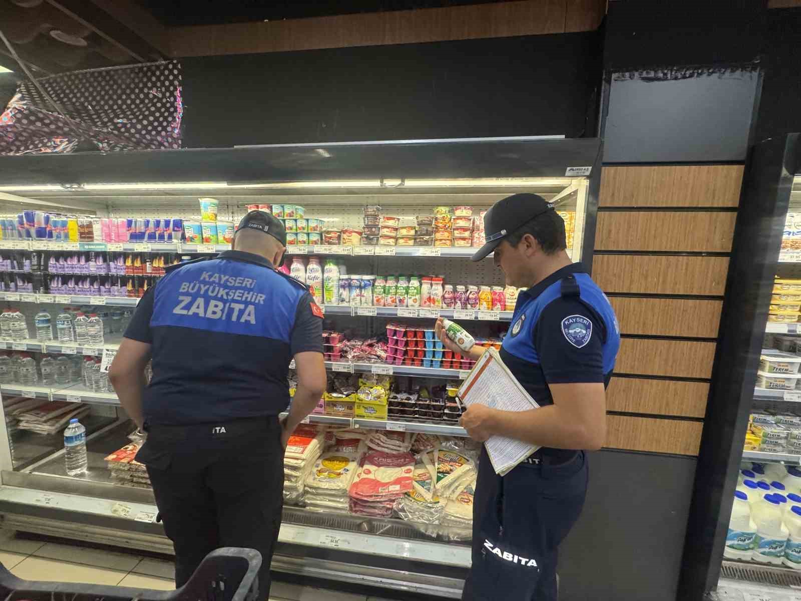 Kayseri Büyükşehir Zabıta’dan marketlere sıkı denetim