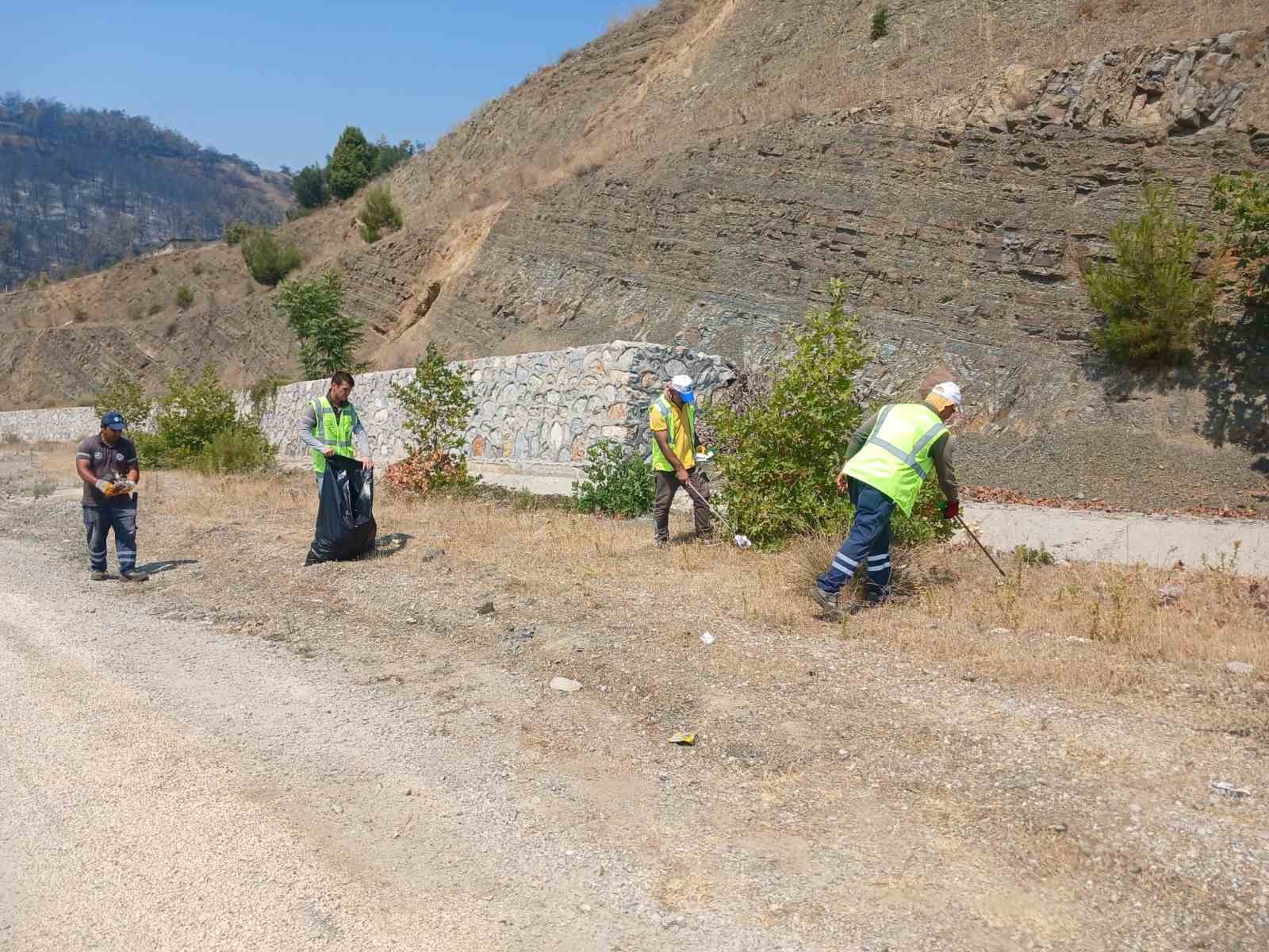 Büyükşehir’den yangın bölgelerinde çevre temizliği