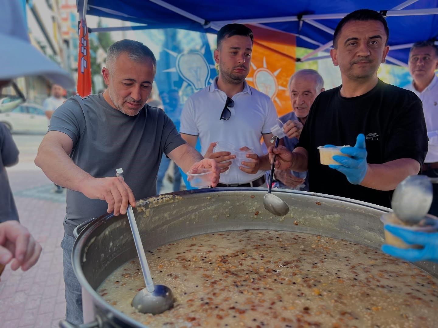 Bilecik’te aşure ikramıyla birlik mesajı