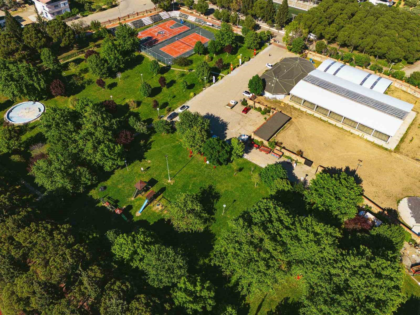 Yenilenen Pamukören Spor Tesisleri gençlerin hizmetine açıldı