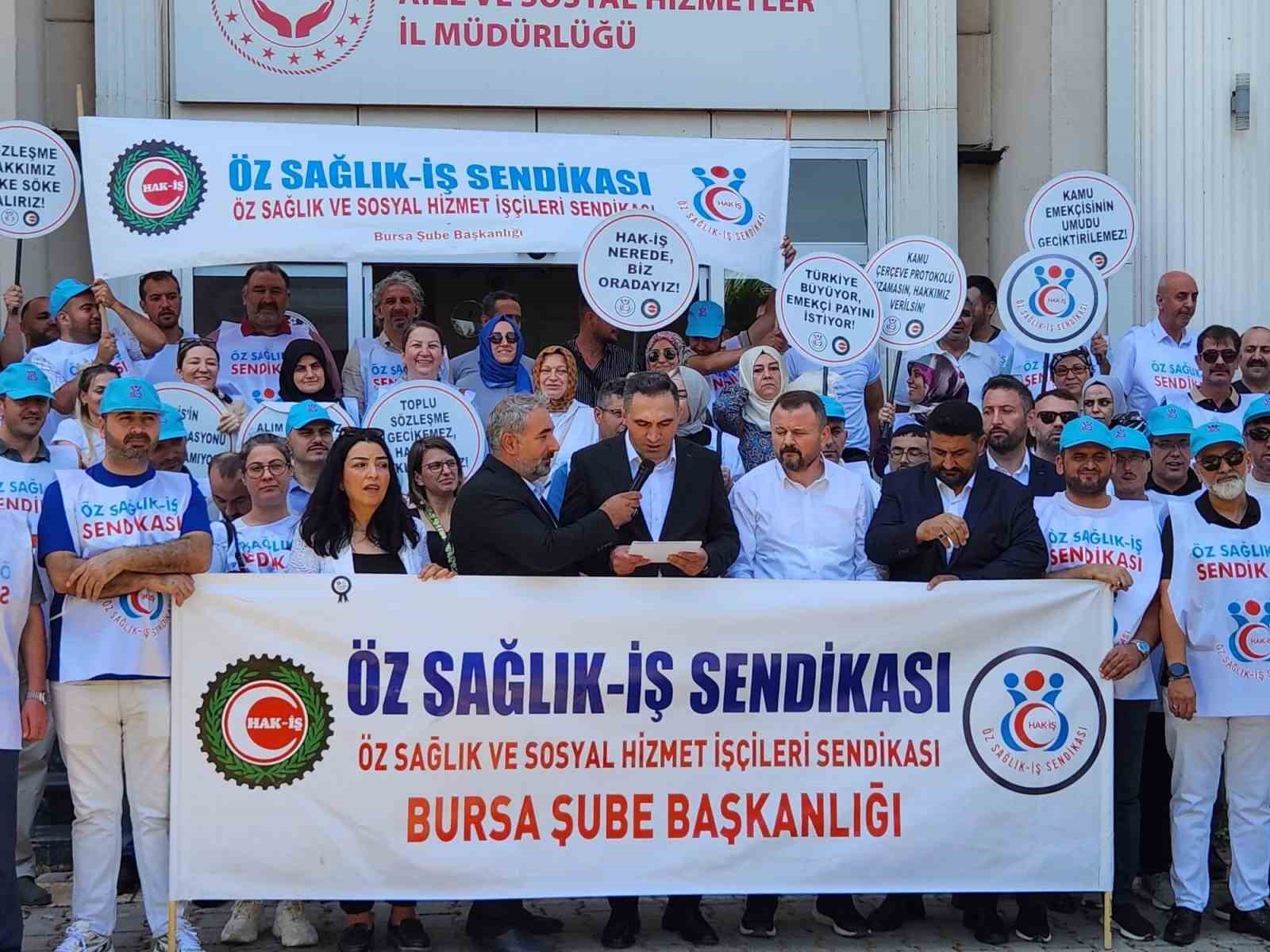 Öz Sağlık İş Sendikası, işverenin sunduğu teklifi protesto etti