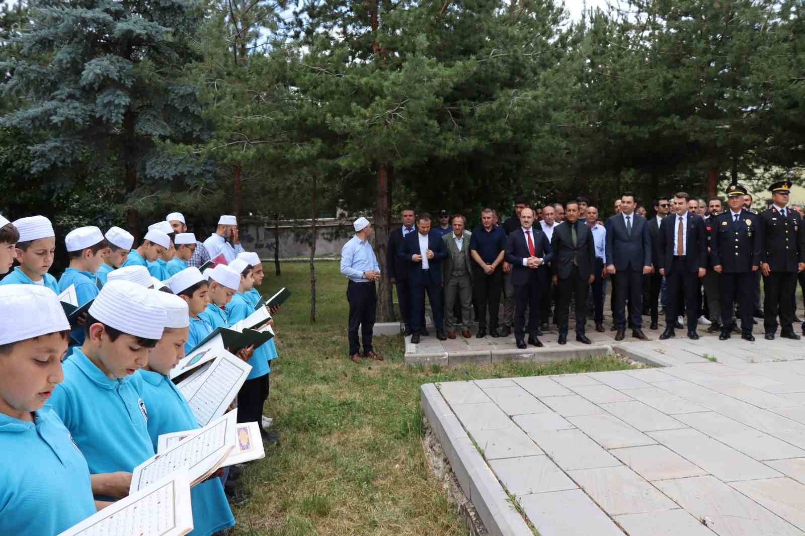 Oltu’da 15 Temmuz Demokrasi ve Millî Birlik Günü etkinlikleri düzenlendi