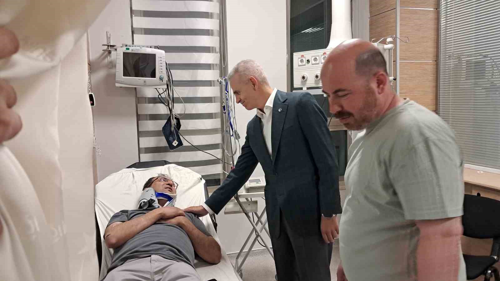 Karaman’da iki otomobil çarpıştı: 5 yaralı