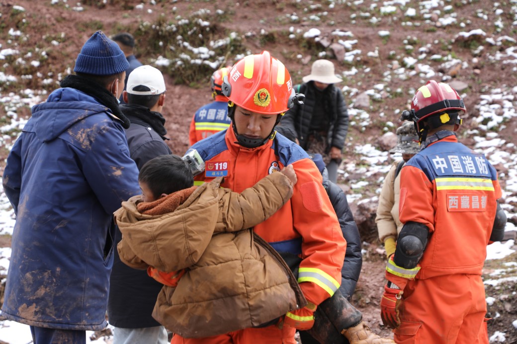 Çin’de heyelan: 4 ölü, 8 kayıp