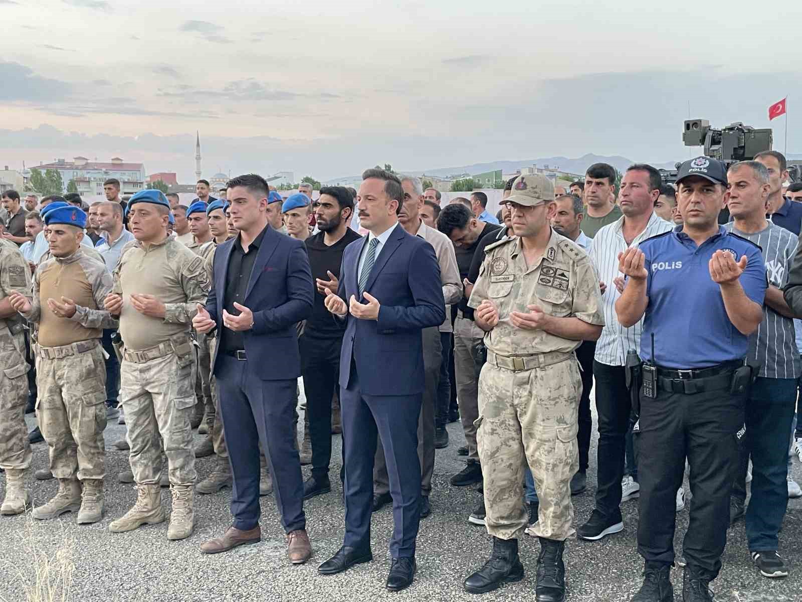 Şehit Binbaşı Arslan Kulaksız Malazgirt’te anıldı