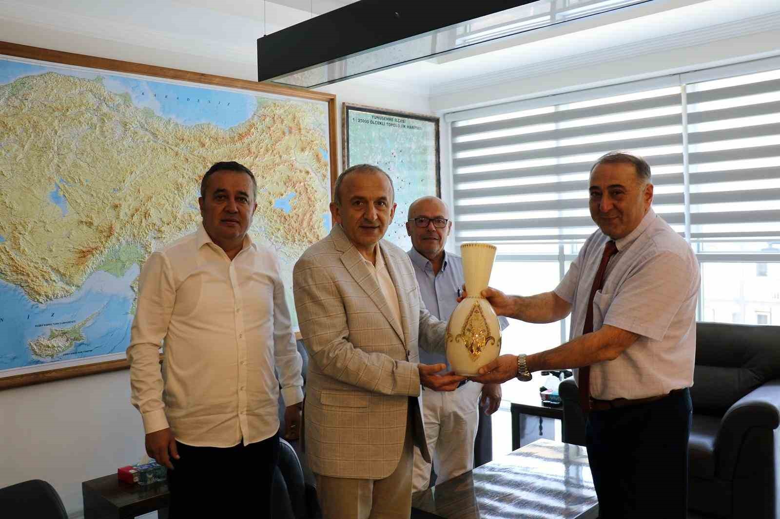 Başkan Yılmaz, Kaymakam Cantürk’le buluştu