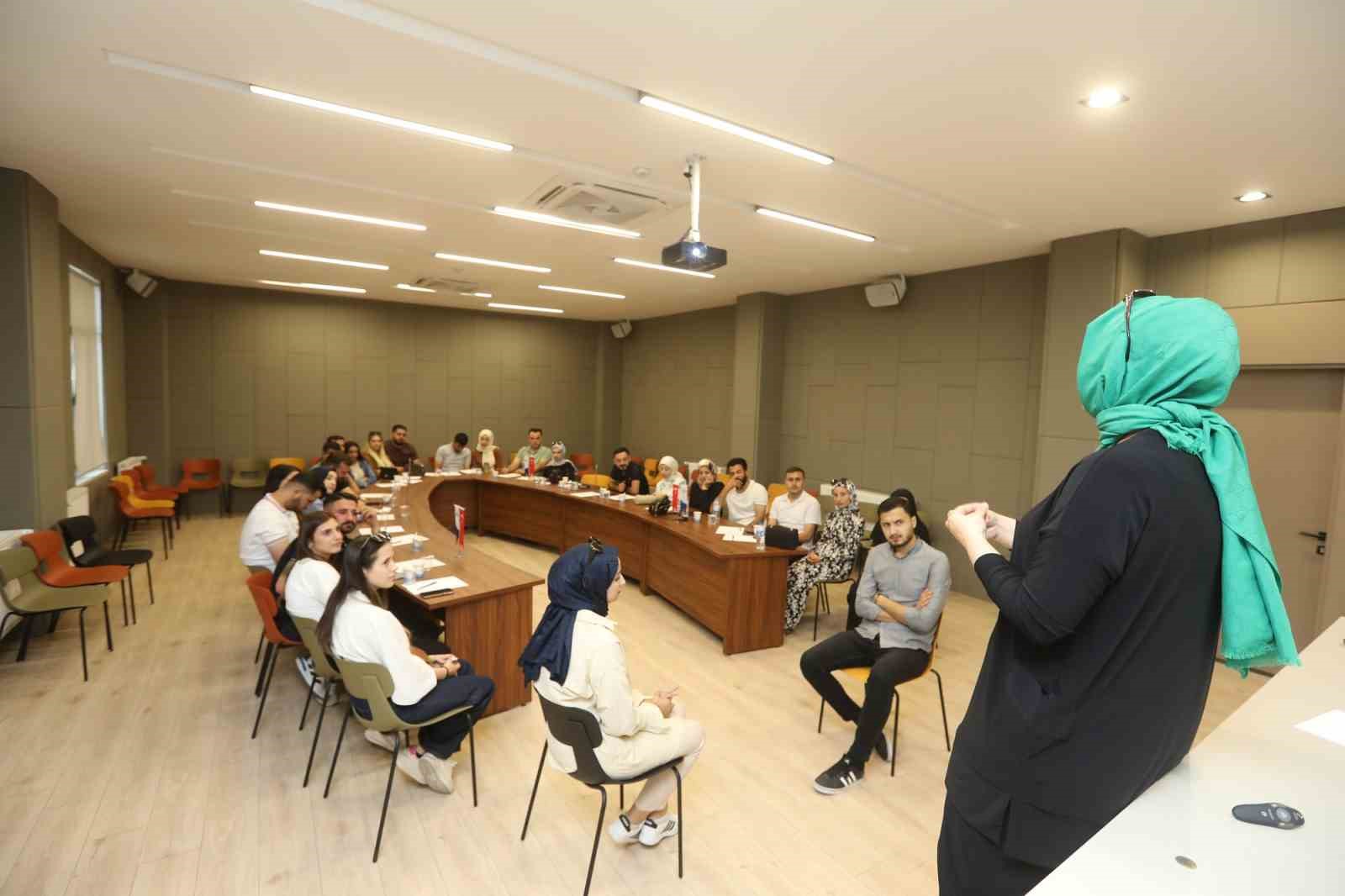 Aile Akademisi’nde evlilik öncesi eğitim başladı