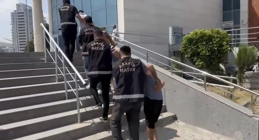 İskenderun’da işyeri hırsızlığı: 3 şüpheli tutuklandı
