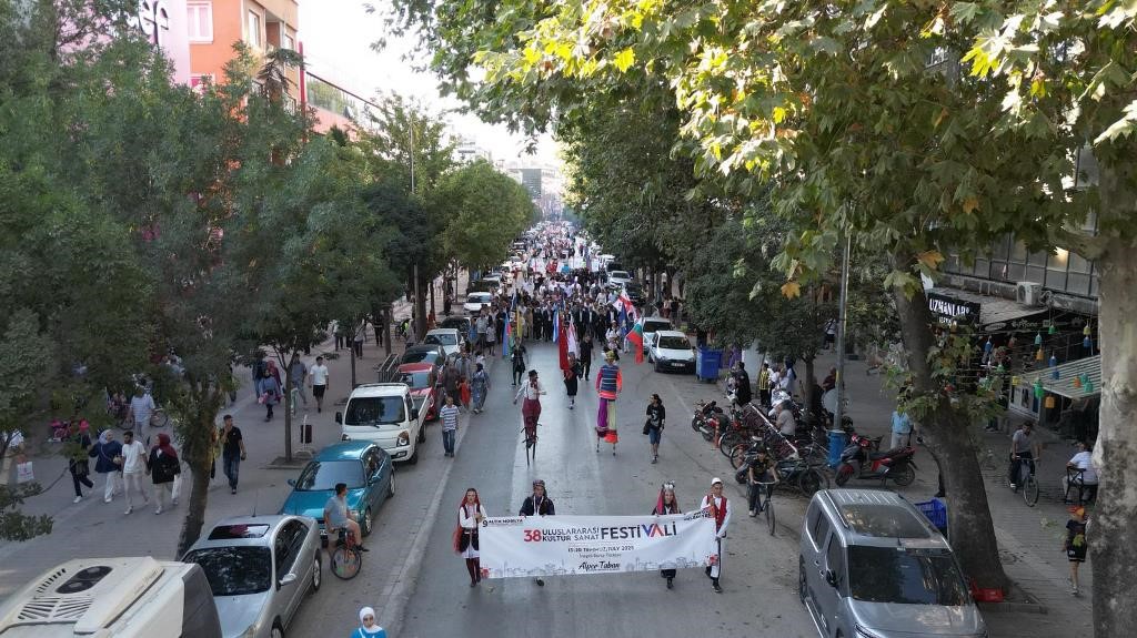 İnegöl’de festival coşkusu