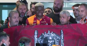 Victor Osimhen, İstanbul’a geldi