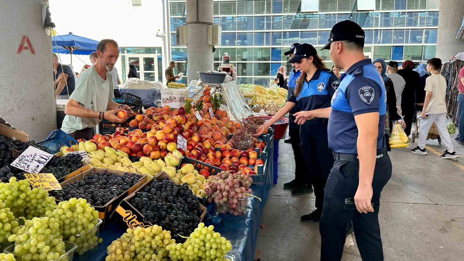 Zabıtadan pazar fiyatlarına denetim