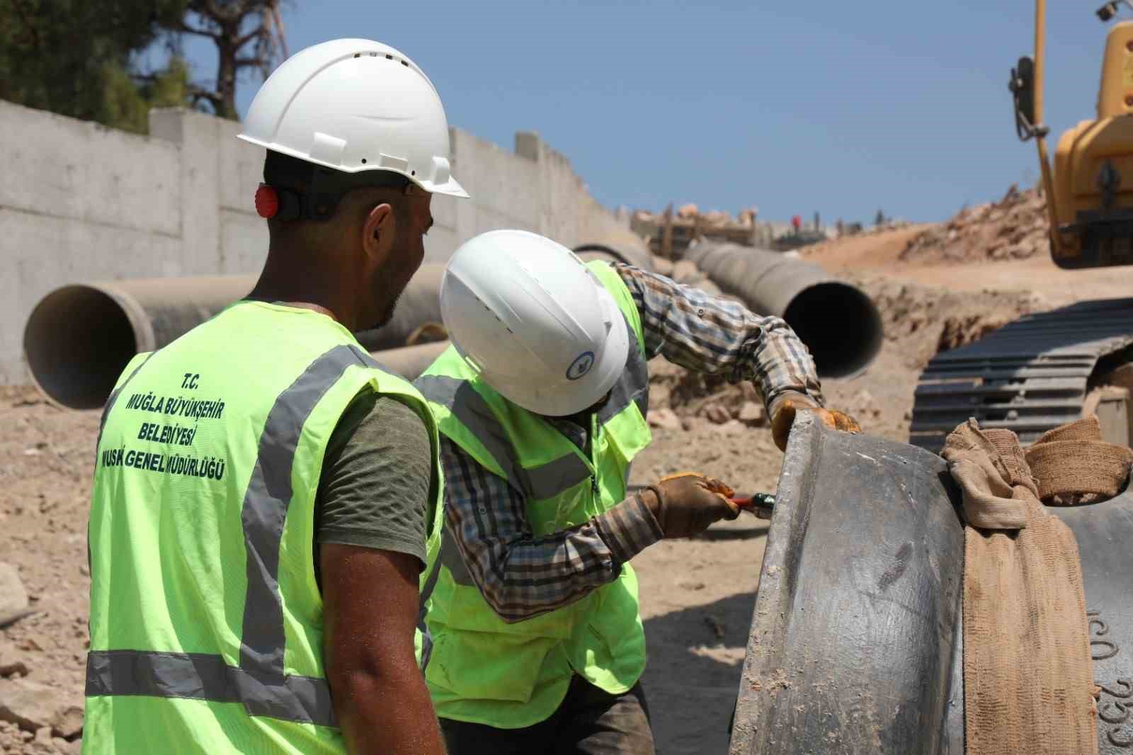 Bodrum’un patlayan hatlarını büyükşehir yeniliyor