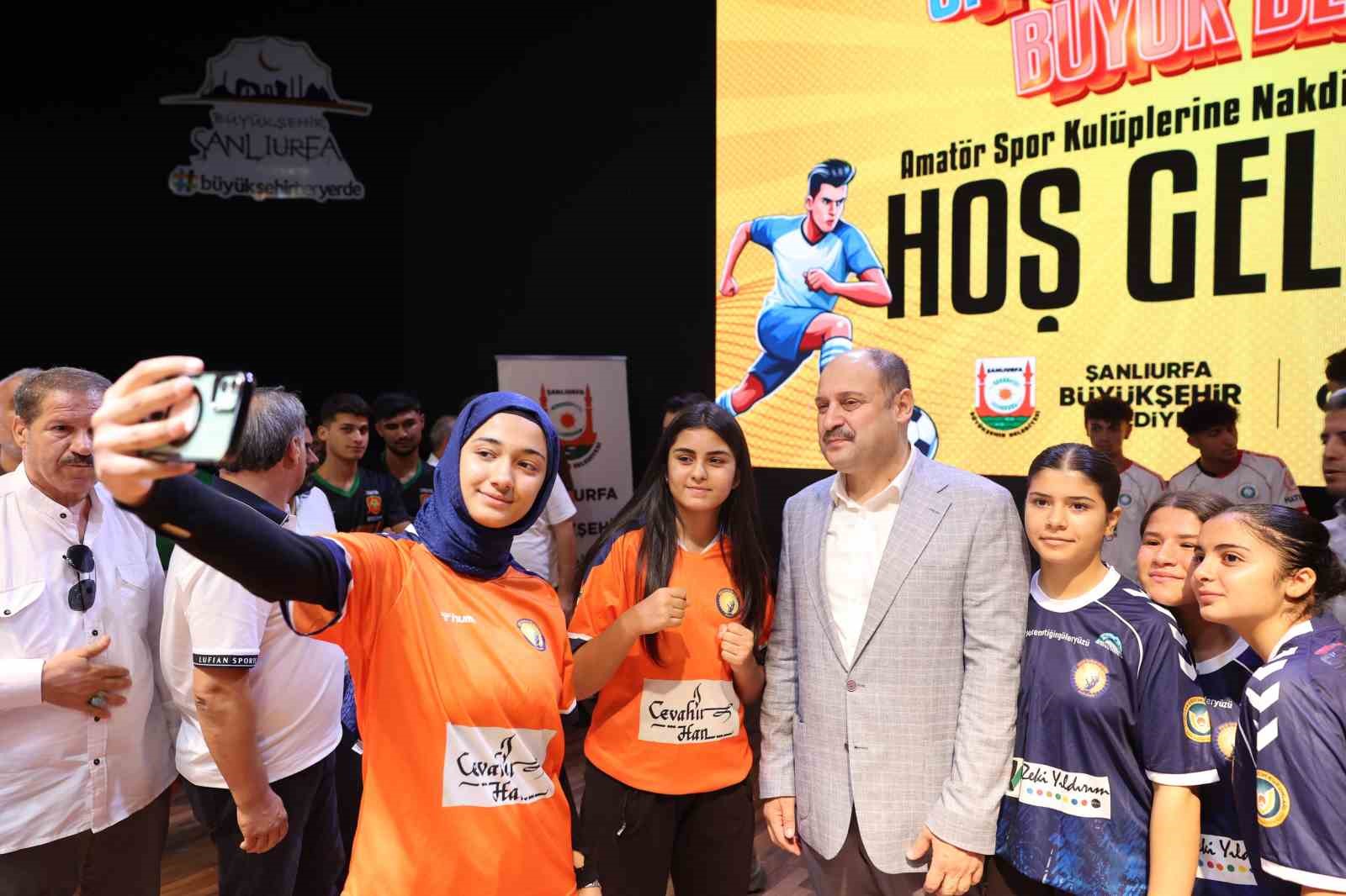 Şanlıurfa’da amatör spor kulüplerine 6 milyon lira destek