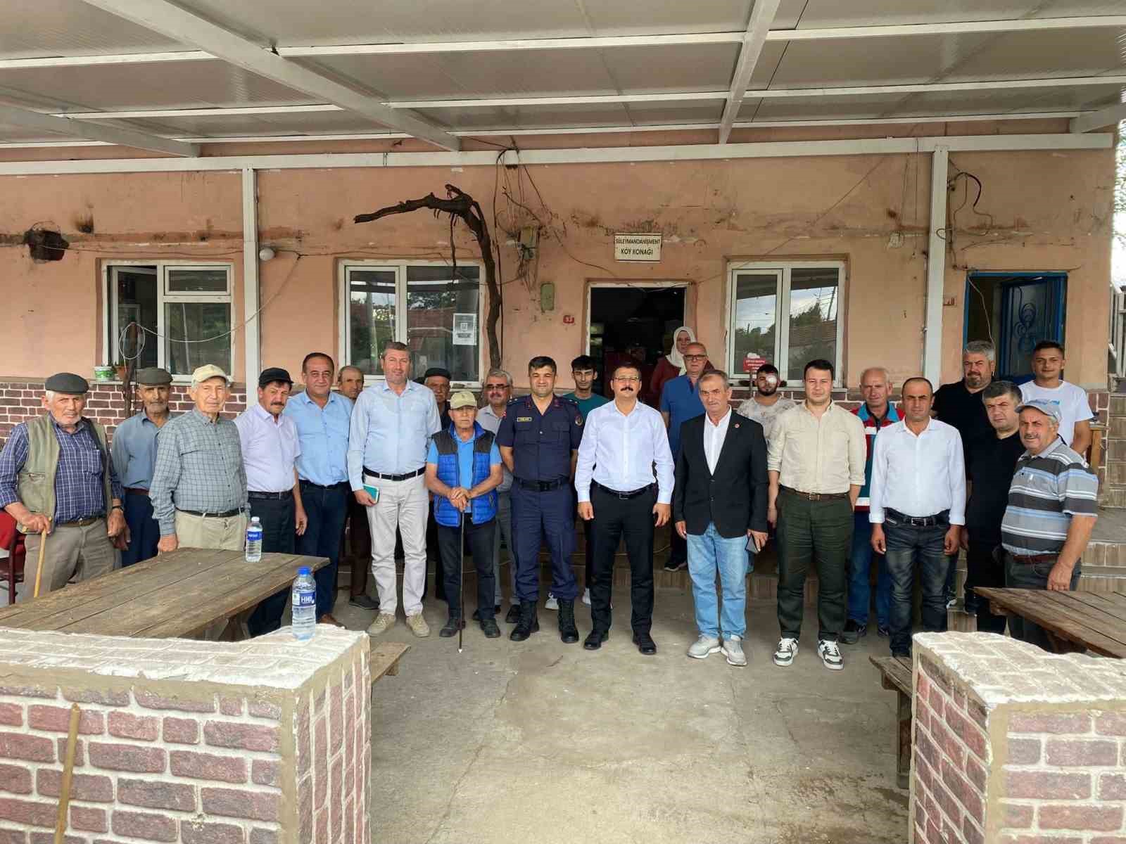 Lalapaşa Kaymakamı köylülerin taleplerini yerinde dinledi