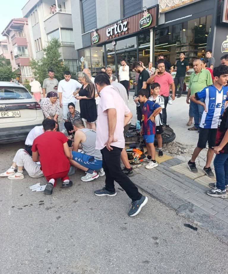 Erkek arkadaşı tarafından uğradığı saldırıyla gündeme gelen lise öğrenci kız trafik kazasında hayatını kaybetti